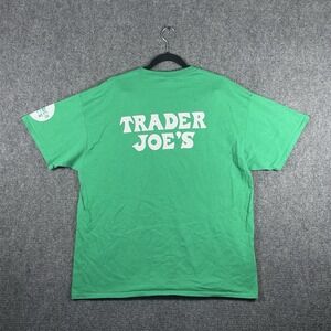 Trader Joe's Employee Graphic Logo T-Shirt Green Size XL #2358